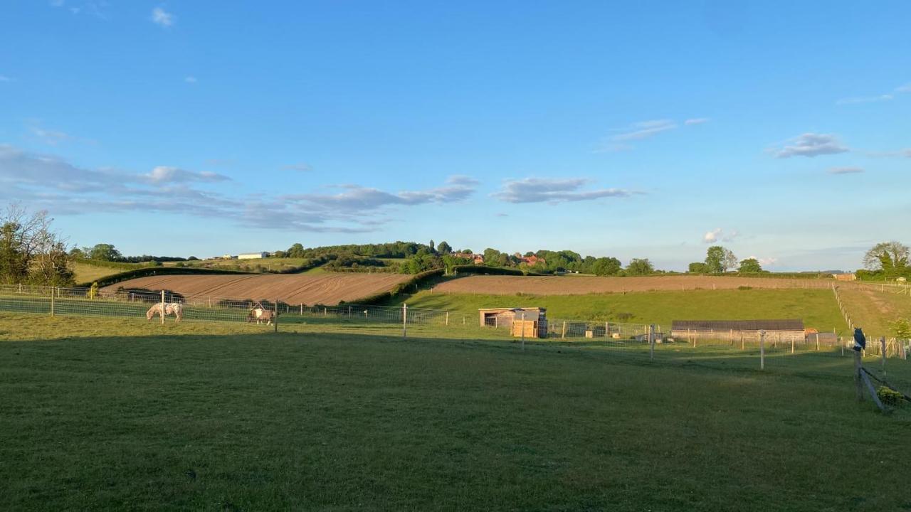 King Richard'S Luxury Lodge - Sleeps Up To 8 ,Dog Friendly ,Near Sherwood Forest At Fairview Farm In Nottingham Set In 88 Acres And Great For Groups,Family Gatherings,Corporate Events Eksteriør bilde