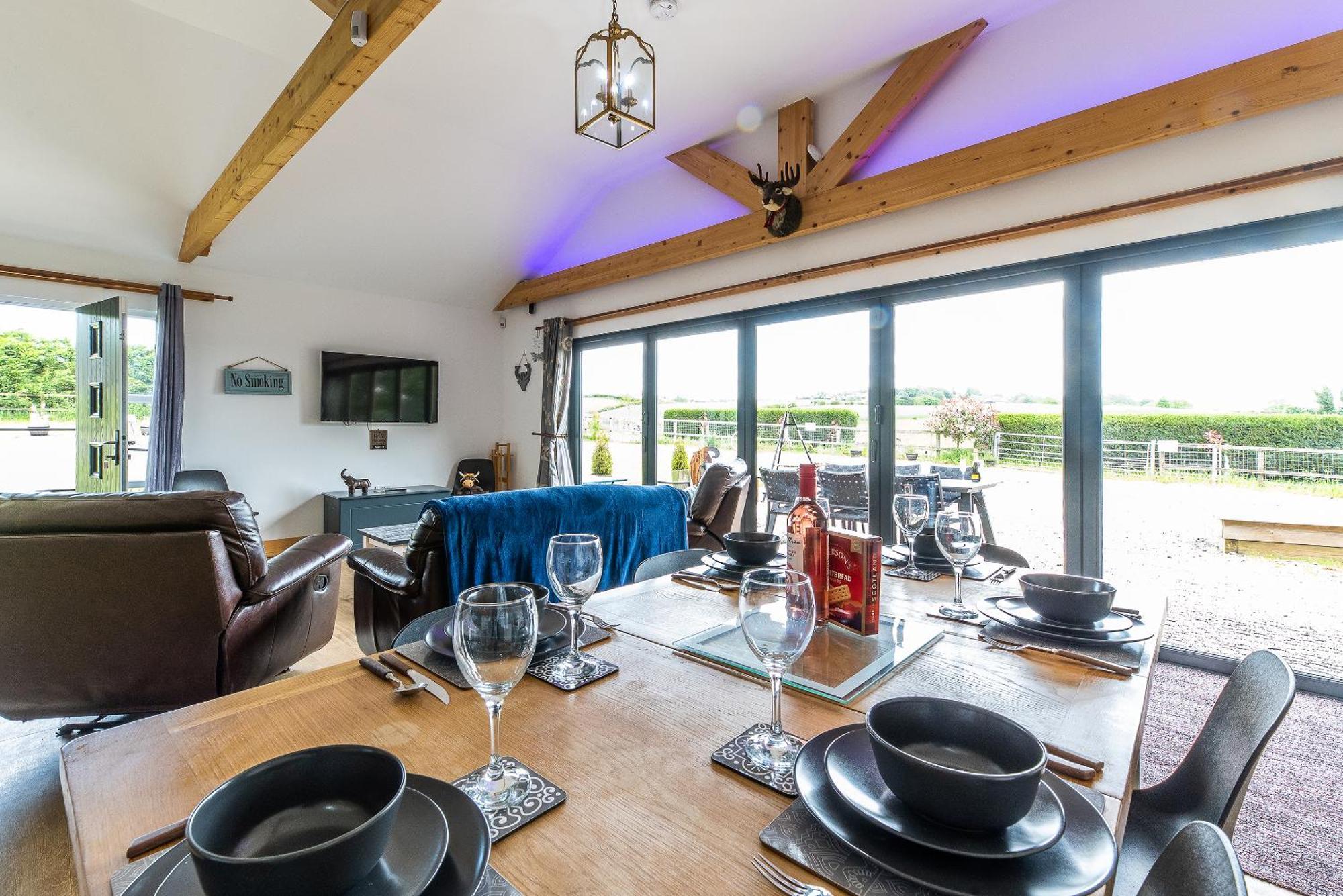 King Richard'S Luxury Lodge - Sleeps Up To 8 ,Dog Friendly ,Near Sherwood Forest At Fairview Farm In Nottingham Set In 88 Acres And Great For Groups,Family Gatherings,Corporate Events Eksteriør bilde